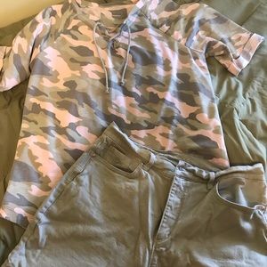 Ladies camo shorts outfit
